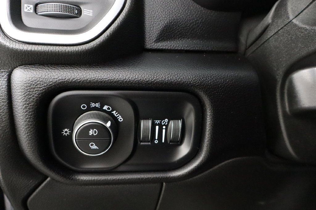 Used 2025 RAM 2500 Laramie w/ Night Edition AWD/4WD image 23