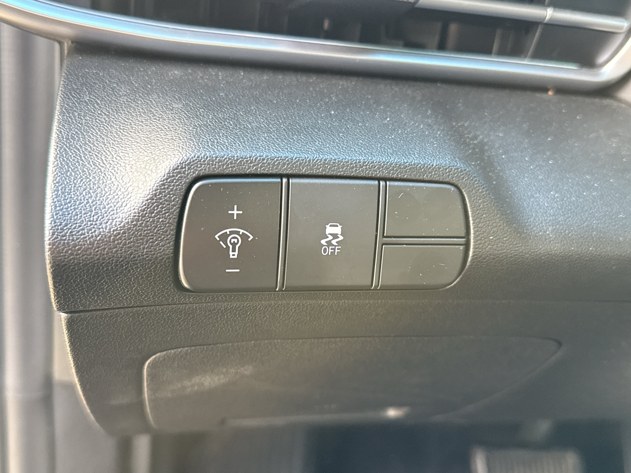 Used 2024 Hyundai Elantra Limited FWD image 13