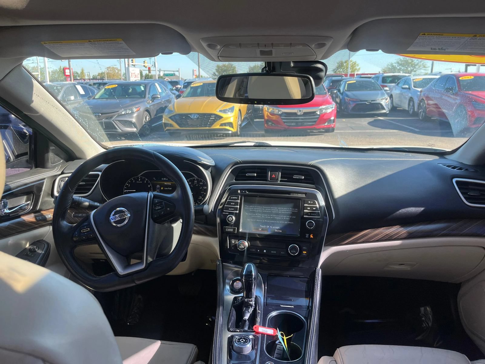 Used 2016 Nissan Maxima Platinum FWD image 11