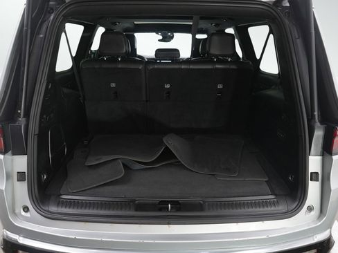 Used 2023 Jeep Wagoneer L Series II w/ Premium Group I image 9