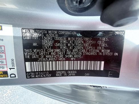 Used 2013 Toyota 4Runner SR5 w/ Premium Pkg AWD/4WD image 18