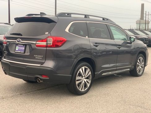 Used 2022 Subaru Ascent Limited w/ Technology Package AWD/4WD image 6