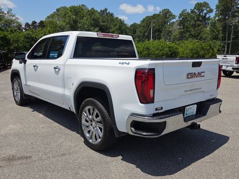 Certified 2026 GMC Sierra 1500 SLT AWD/4WD image 8