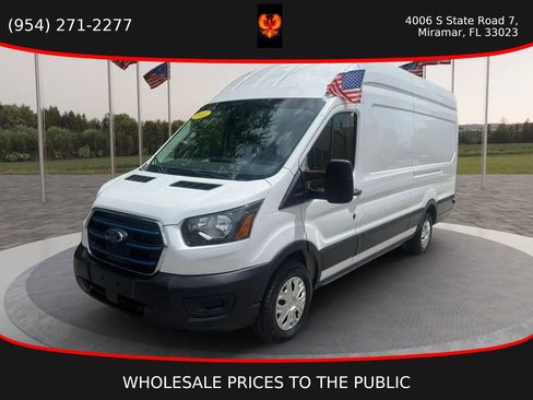 Used 2022 Ford E-Transit 148 High Roof Extended RWD image 1