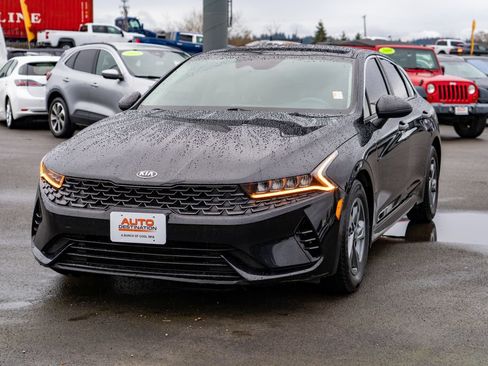 Used 2021 Kia K5 LX image 4