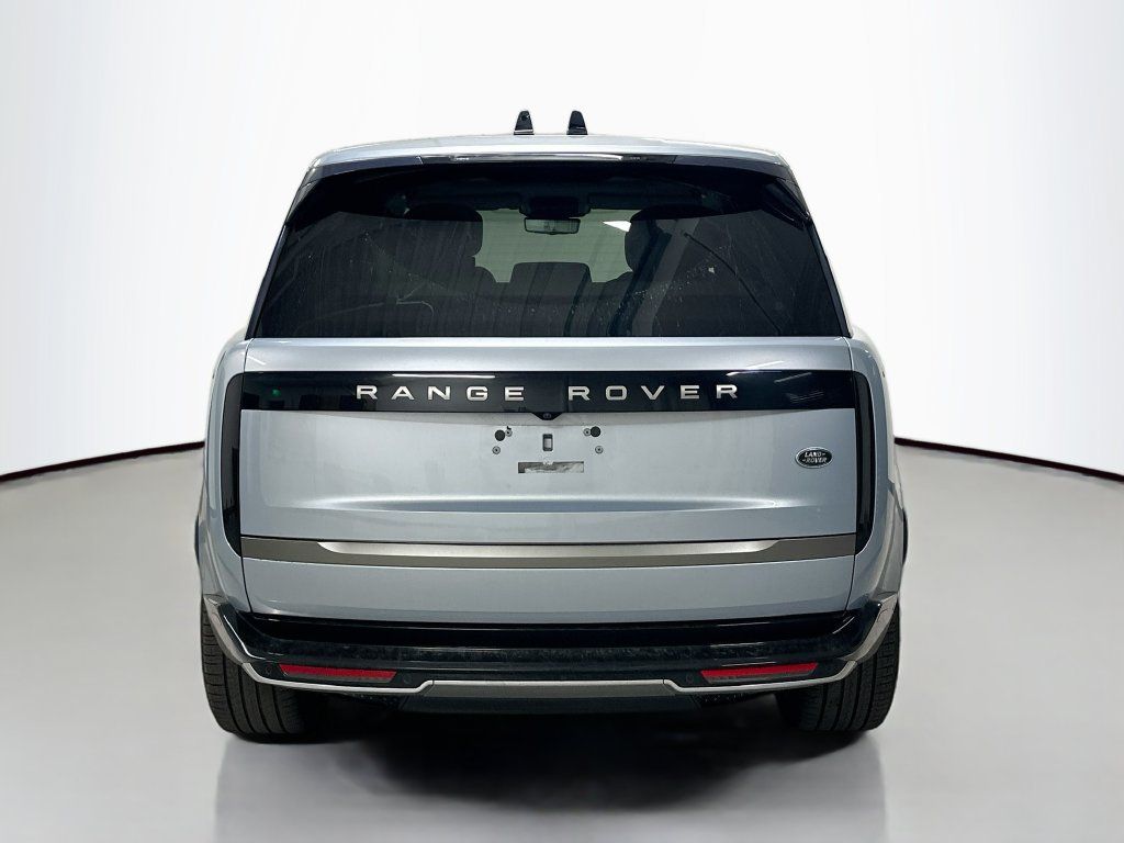 Used 2023 Land Rover Range Rover Autobiography AWD/4WD image 10