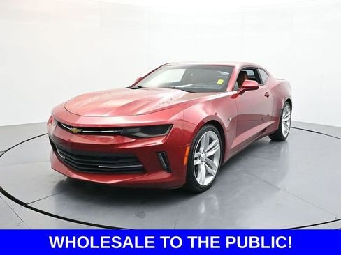 Used 2016 Chevrolet Camaro LT RWD image 3