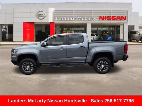 Used 2022 Chevrolet Colorado ZR2 AWD/4WD image 8