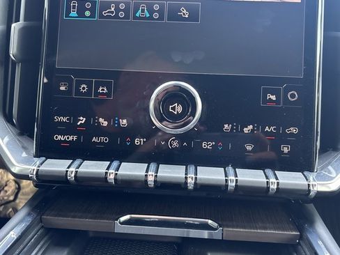 Used 2025 GMC Acadia Denali w/ LPO, Floor Liner Package image 39