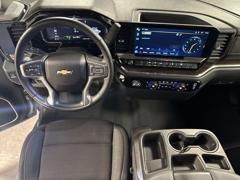 Used 2024 Chevrolet Silverado 1500 LT w/ Protection Package image 16