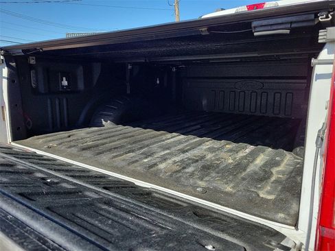 Used 2023 Ford F250 Lariat w/ FX4 Off-Road Package image 15