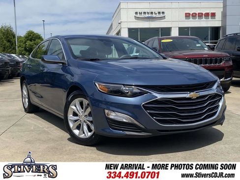 Used 2025 Chevrolet Malibu LT FWD image 36