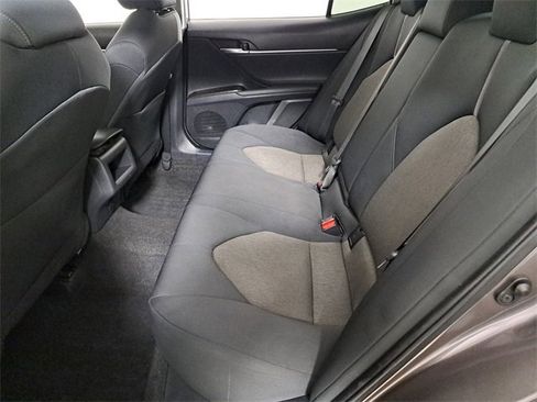 Used 2022 Toyota Camry LE image 12