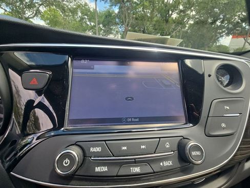 Used 2020 Buick Envision Essence FWD image 26
