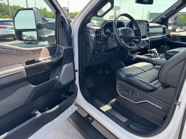 Used 2024 Ford F150 Platinum w/ FX4 Off-Road Package AWD/4WD image 16