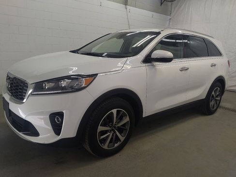 Used 2019 Kia Sorento EX image 2