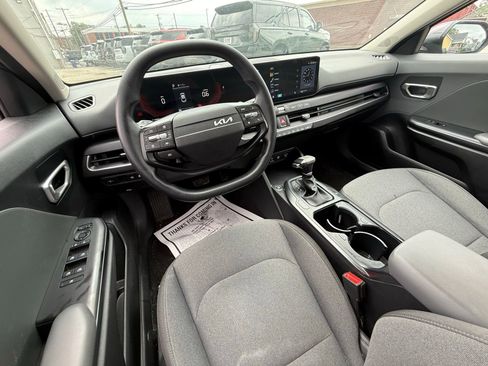 Used 2025 Kia K4 FWD image 13