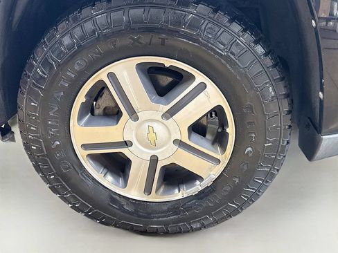 Used 2005 Chevrolet TrailBlazer LT AWD/4WD image 31