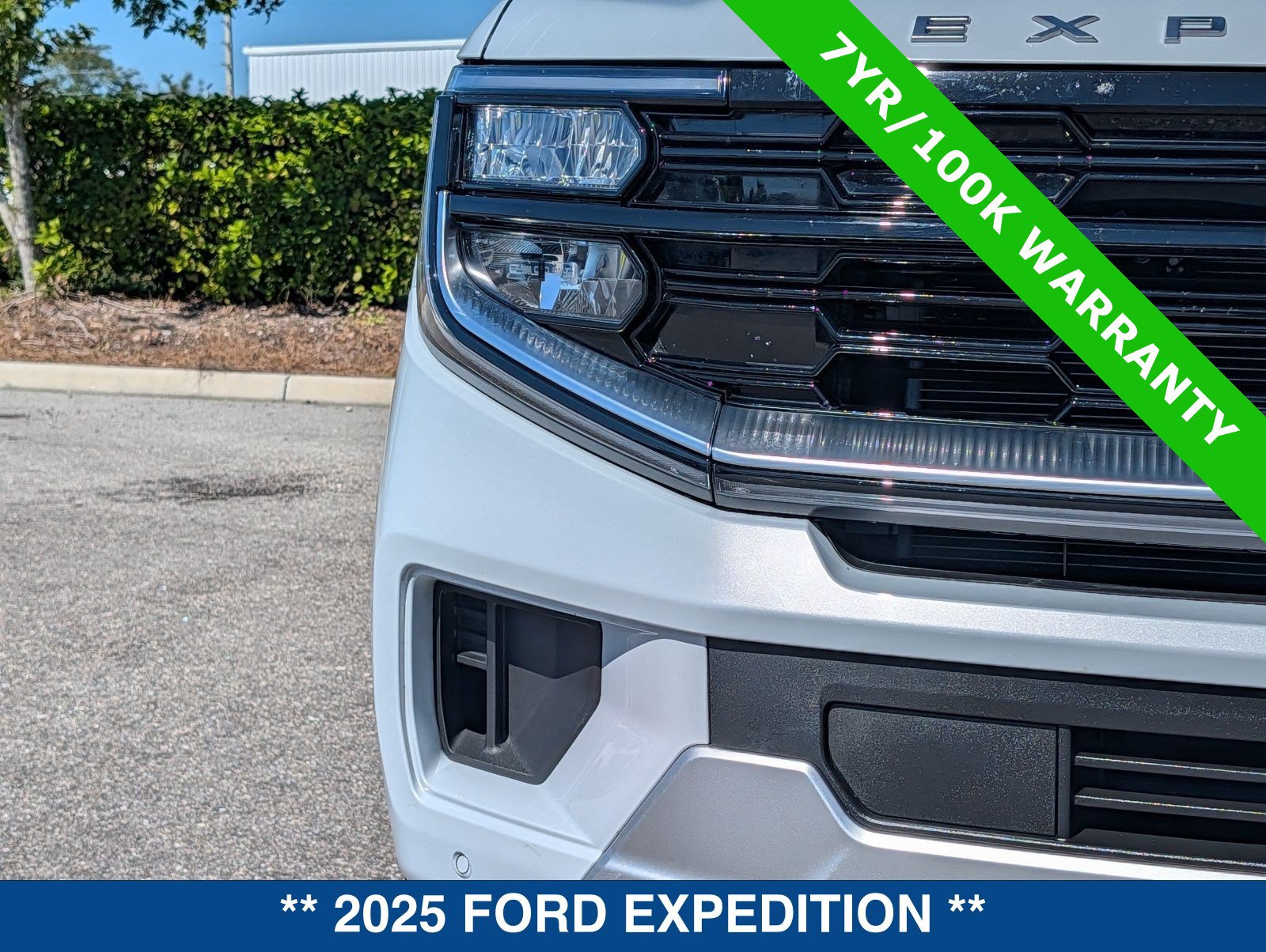 Used 2025 Ford Expedition Platinum w/ Platinum Ultimate Package AWD/4WD image 10