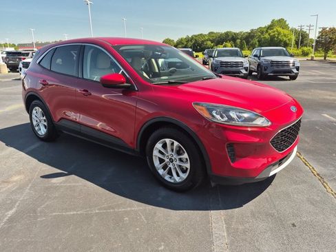 Certified 2020 Ford Escape SE FWD image 1
