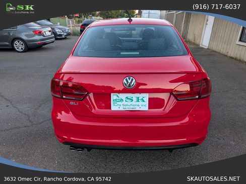 Used 2014 Volkswagen Jetta GLI Autobahn FWD image 9