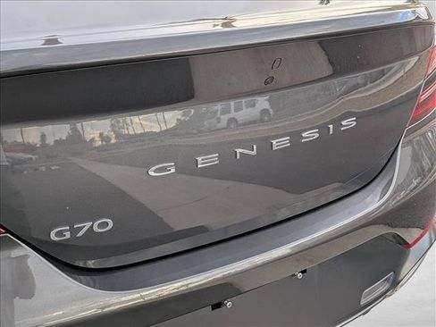 Used 2025 Genesis G70 2.5T RWD image 30