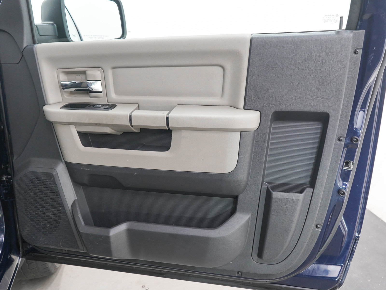 Used 2012 RAM 1500 Classic SLT w/ Remote Start & Security Group AWD/4WD image 12