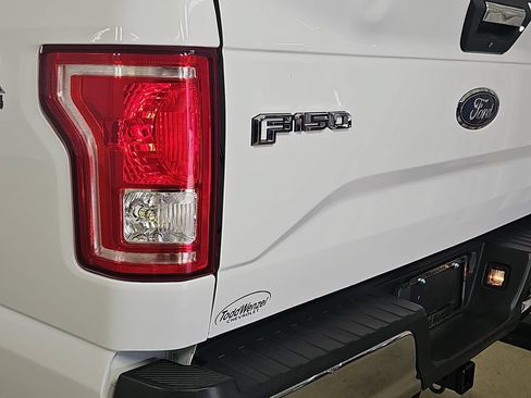 Used 2016 Ford F150 XLT w/ Equipment Group 301A Mid AWD/4WD image 38