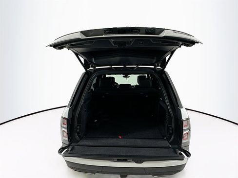 Used 2021 Land Rover Range Rover SV Autobiography Dynamic image 30
