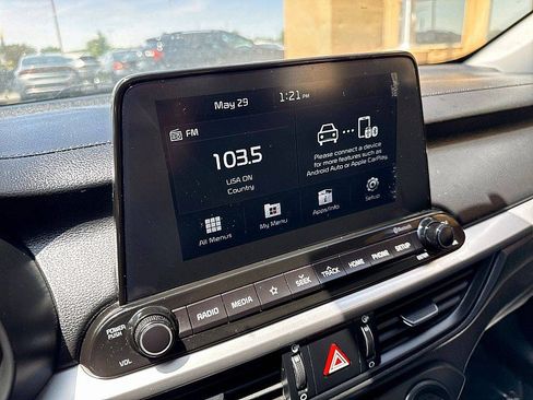Used 2021 Kia Forte LXS FWD image 11