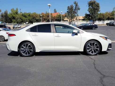 Used 2020 Toyota Corolla SE w/ Carpet Mat Package (TMS) FWD image 32