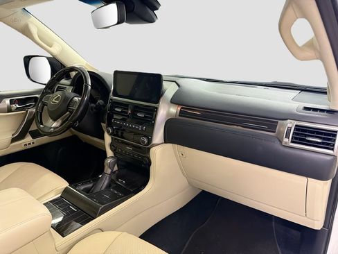 Used 2022 Lexus GX 460 Premium w/ Premium Package AWD/4WD image 28
