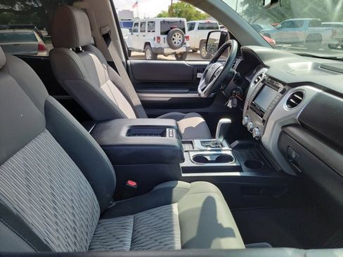 Used 2017 Toyota Tundra SR5 w/ SR5 Upgrade Package RWD image 15