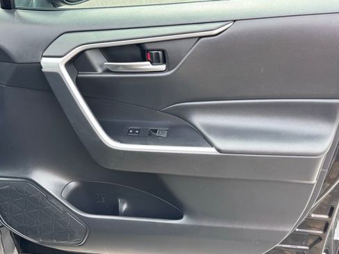 Used 2024 Toyota RAV4 XLE image 22