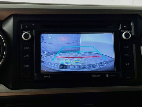 Used 2019 Toyota Tacoma SR5 RWD image 27