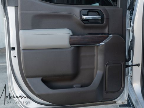 Used 2019 GMC Sierra 1500 SLT w/ SLT Premium Plus Package image 38