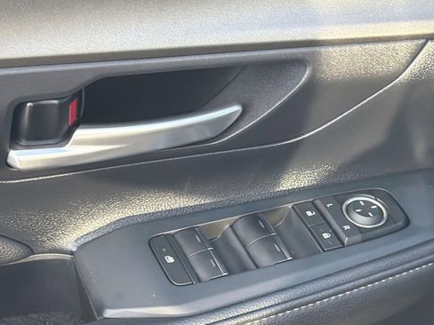 Certified 2025 Toyota Grand Highlander FWD image 23