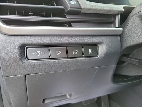 Certified 2025 Kia Telluride EX w/ EX Captain's Chair Package FWD image 13