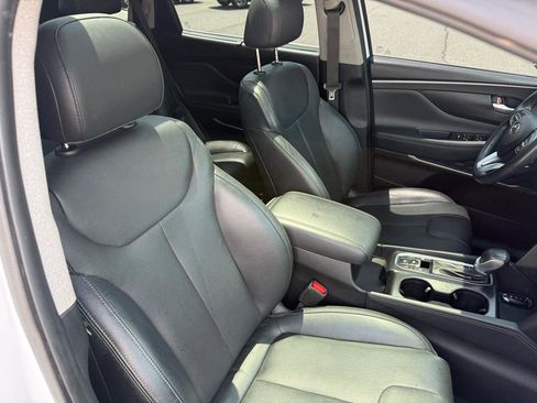 Used 2019 Hyundai Santa Fe Limited FWD image 26