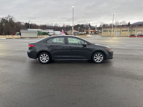 Certified 2024 Toyota Corolla LE image 6