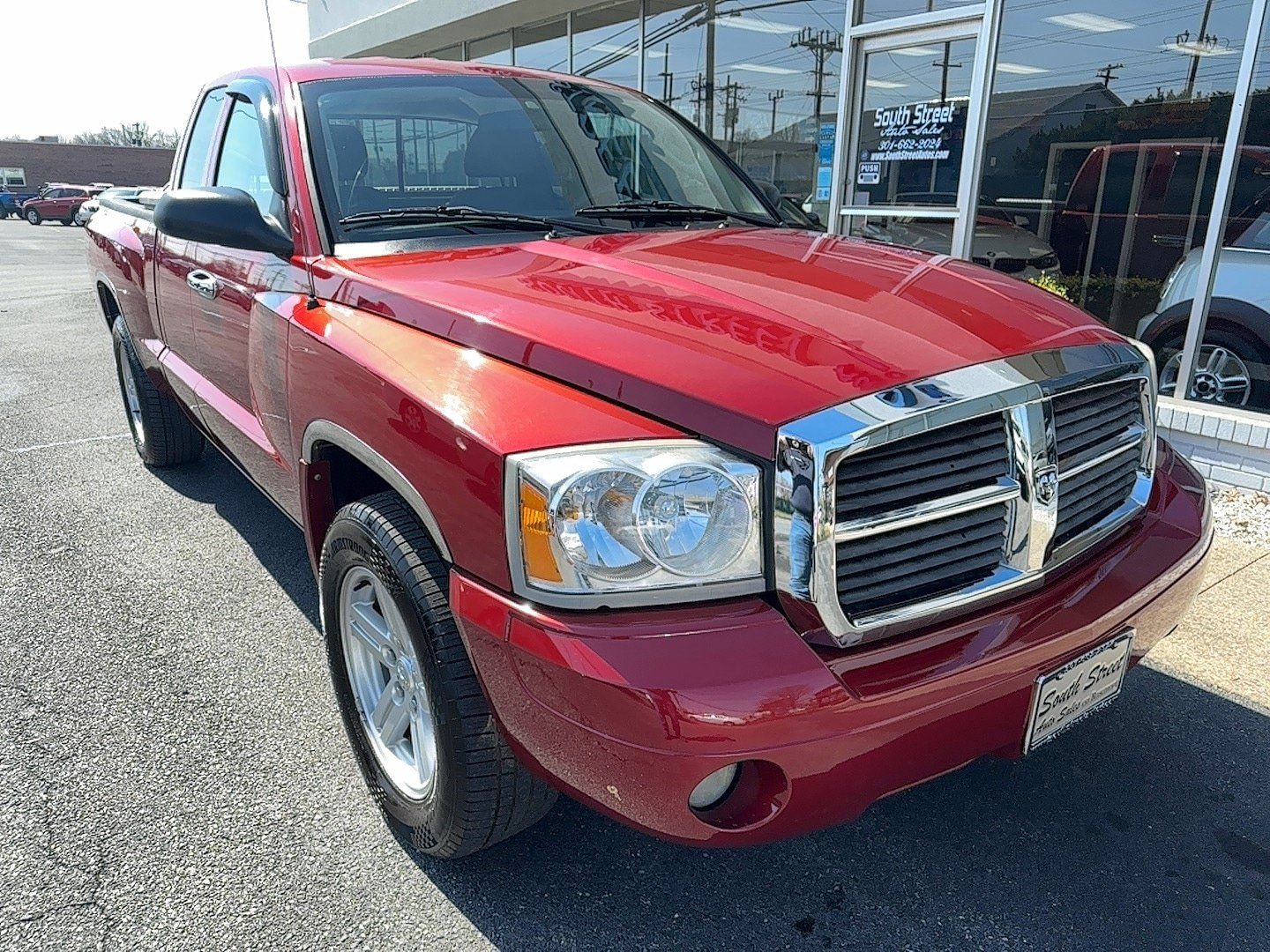 Used 2007 Dodge Dakota ST w/ SXT Group RWD image 2