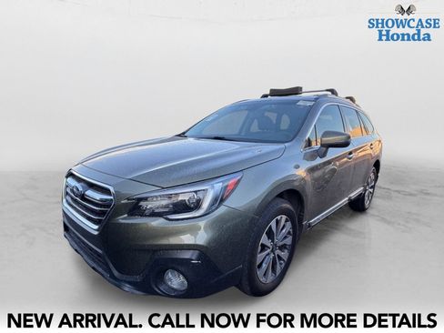 Used 2019 Subaru Outback 2.5i Touring AWD/4WD image 2