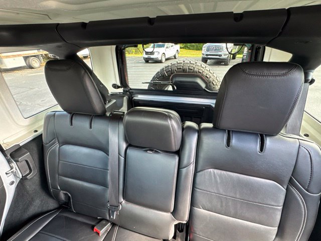 Used 2022 Jeep Wrangler Unlimited Sahara w/ Cold Weather Group AWD/4WD image 26
