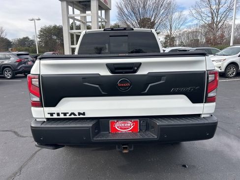 Used 2022 Nissan Titan PRO-4X w/ Pro-4x Convenience Package image 6