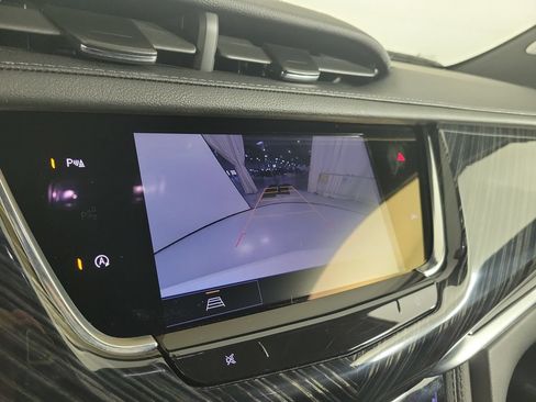 Certified 2024 Cadillac XT6 Premium Luxury w/ LPO, Floor Liner Package AWD/4WD image 27