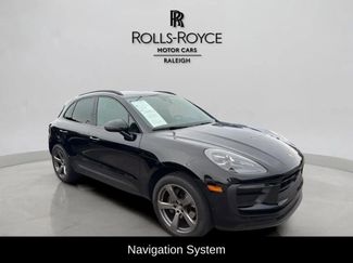 Used 2024 Porsche Macan Turbo AWD/4WD video 3