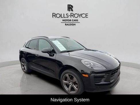 Used 2024 Porsche Macan Turbo AWD/4WD image 3