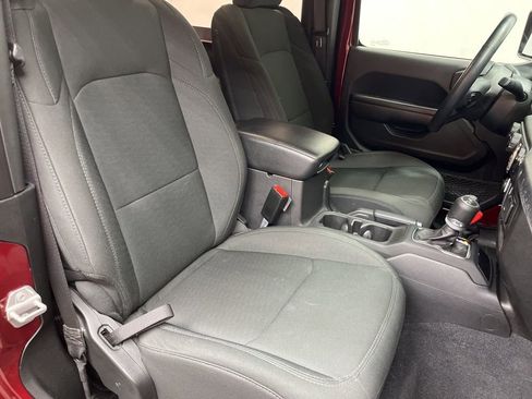 Used 2021 Jeep Wrangler Sport AWD/4WD image 22