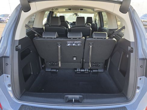 New 2026 Honda Odyssey Touring image 23
