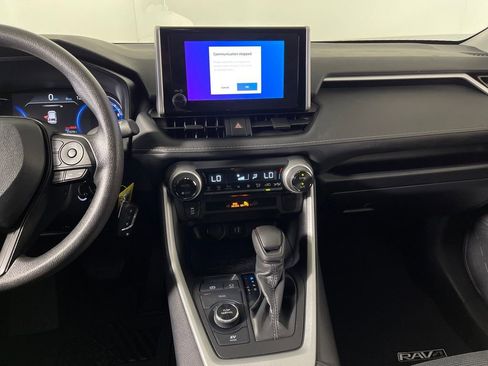 Certified 2025 Toyota RAV4 LE image 15